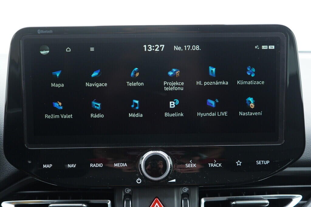 OV190V08431_27.webp_I30 Smart nav 1.5  117 kW manuál