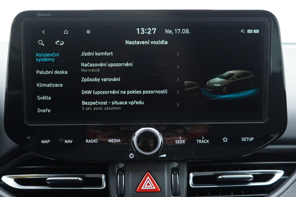 OV190V08431_28.webp_I30 Smart nav 1.5  117 kW manuál