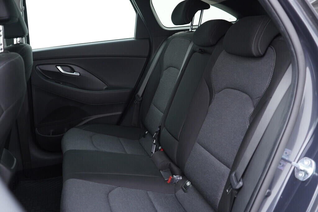 OV190V08431_34.webp_I30 Smart nav 1.5  117 kW manuál