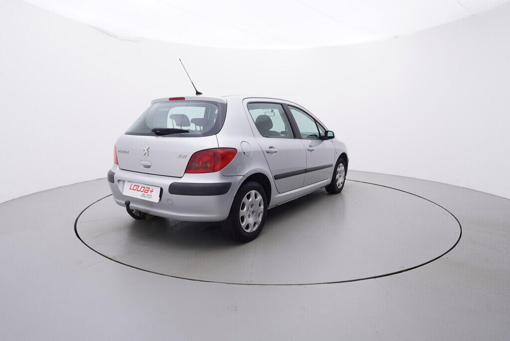 OV190V08436_14.webp_307  1.4  55 kW manuál