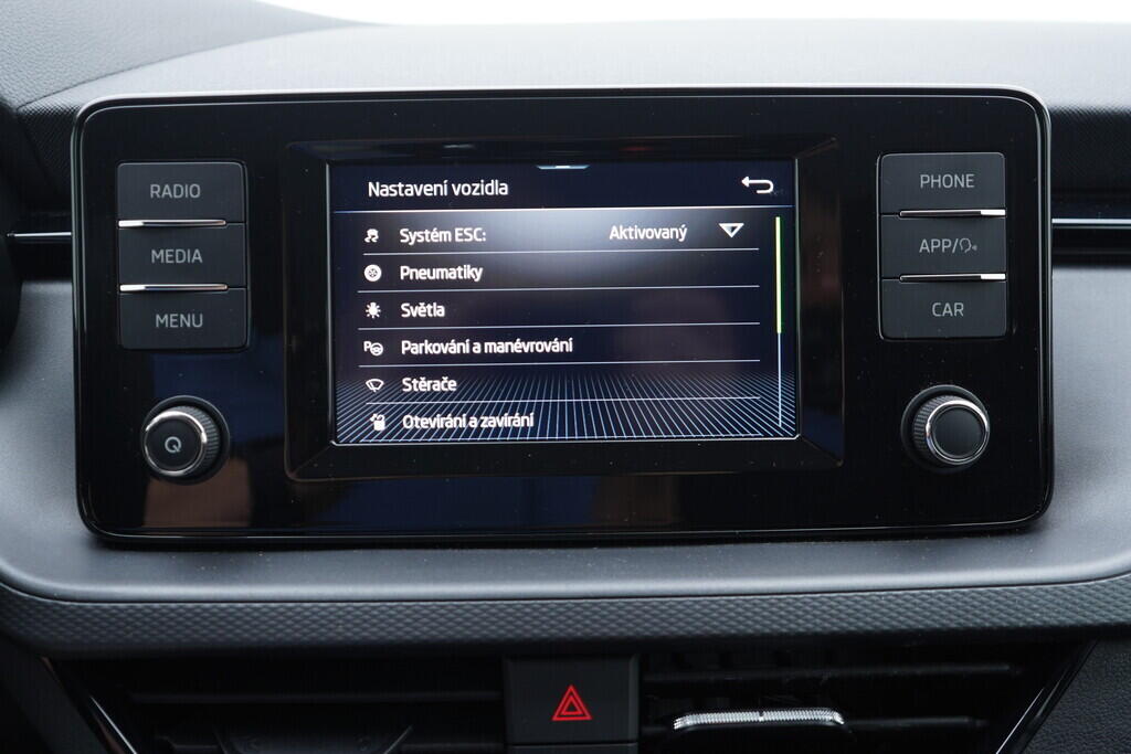 OV190V08441_33.webp_SCALA Ambition 1.5 TSI 110 kW automat, DPH