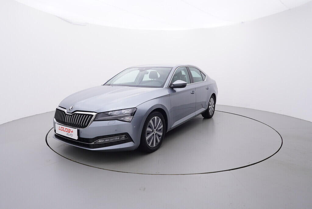 OV190V08442_10.webp_SUPERB Style 2.0 TSI 140 kW automat