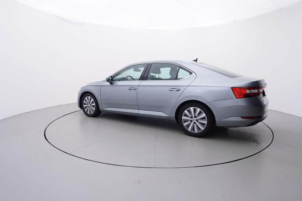 OV190V08442_12.webp_SUPERB Style 2.0 TSI 140 kW automat