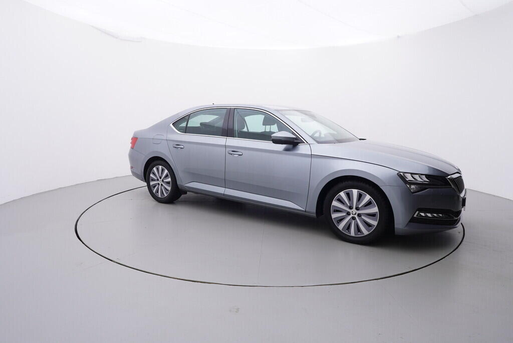 OV190V08442_16.webp_SUPERB Style 2.0 TSI 140 kW automat