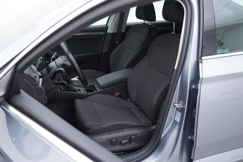 OV190V08442_23.webp_SUPERB Style 2.0 TSI 140 kW automat