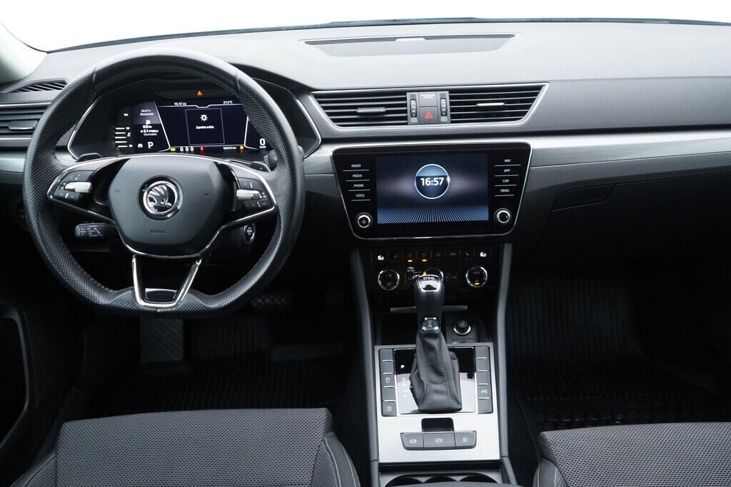 OV190V08442_29.webp_SUPERB Style 2.0 TSI 140 kW automat