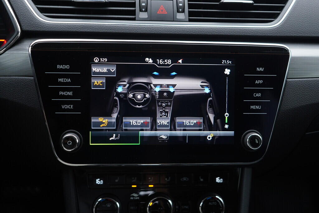 OV190V08442_33.webp_SUPERB Style 2.0 TSI 140 kW automat