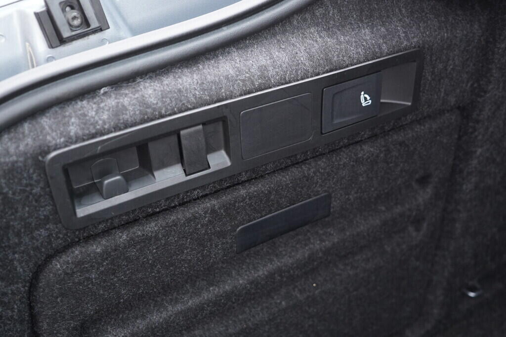OV190V08442_45.webp_SUPERB Style 2.0 TSI 140 kW automat