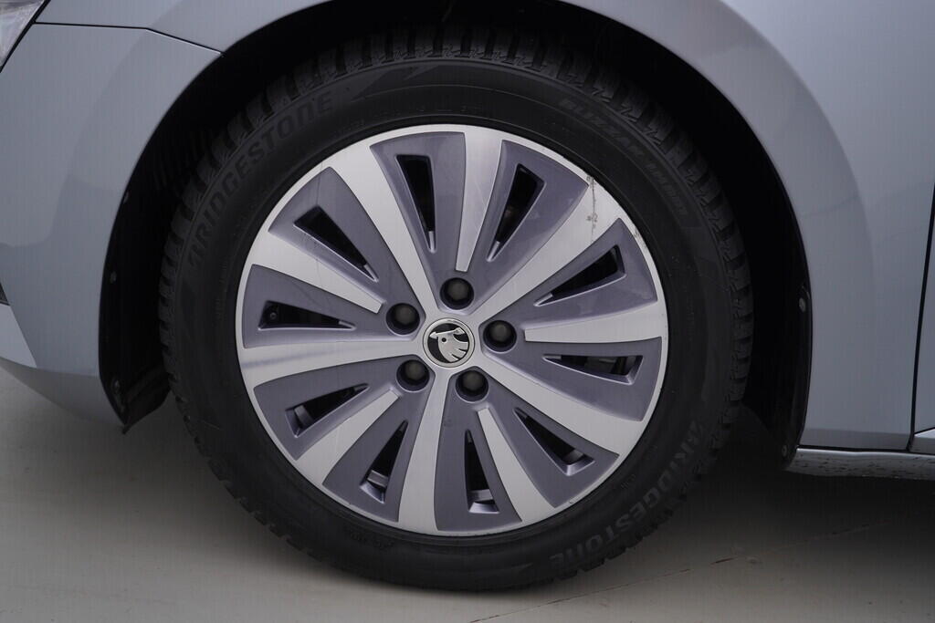 OV190V08442_49.webp_SUPERB Style 2.0 TSI 140 kW automat