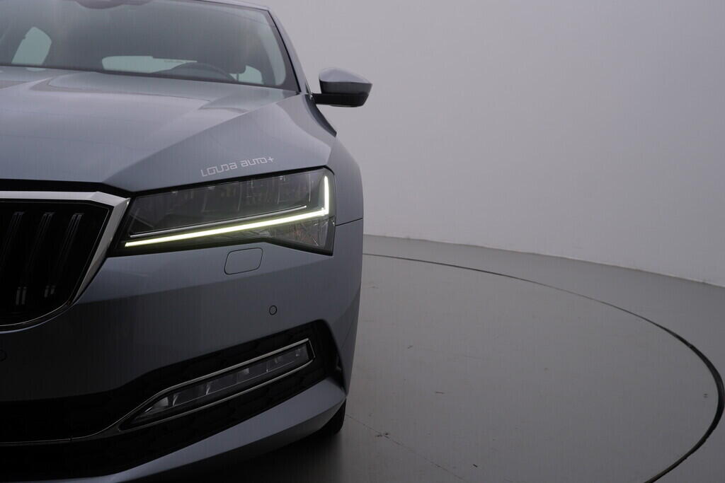OV190V08442_50.webp_SUPERB Style 2.0 TSI 140 kW automat