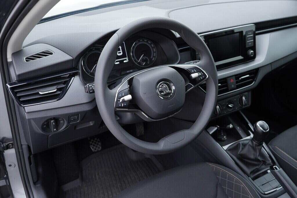 OV190V08451_21.webp_SCALA Ambition 1.0 TSI 81 kW manuál, DPH