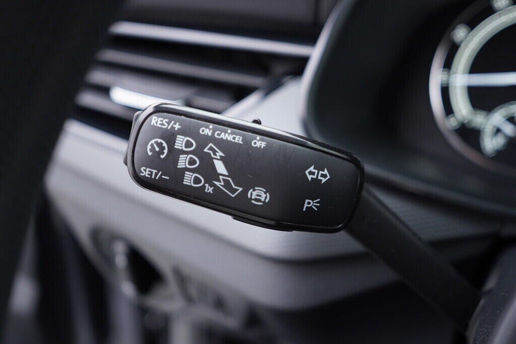 OV190V08451_23.webp_SCALA Ambition 1.0 TSI 81 kW manuál, DPH