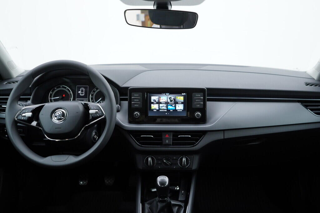 OV190V08451_25.webp_SCALA Ambition 1.0 TSI 81 kW manuál, DPH