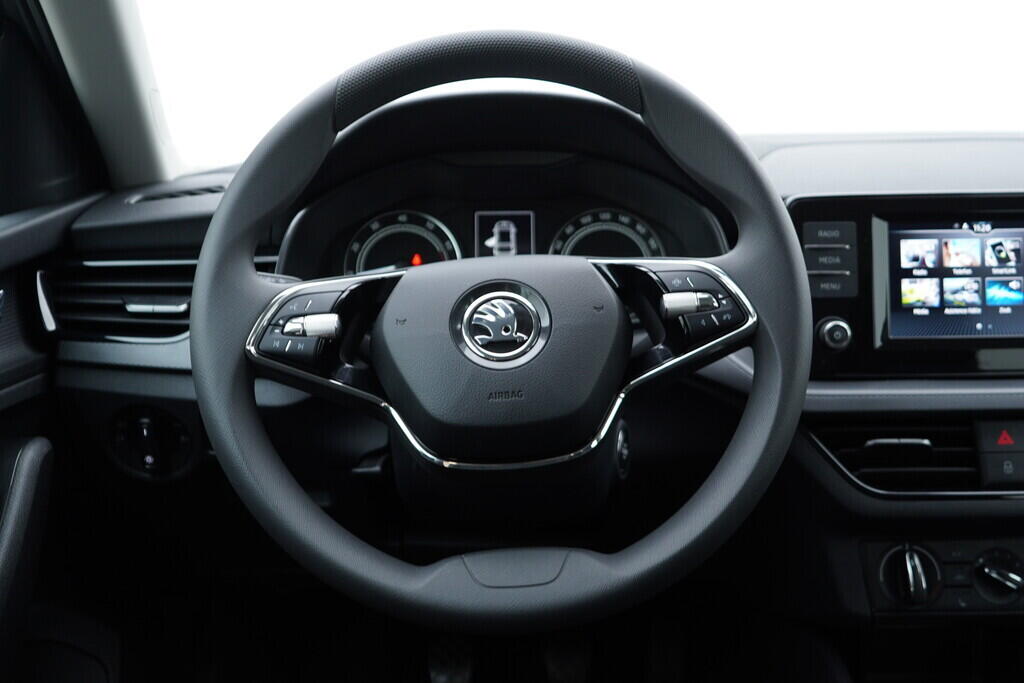 OV190V08451_26.webp_SCALA Ambition 1.0 TSI 81 kW manuál, DPH