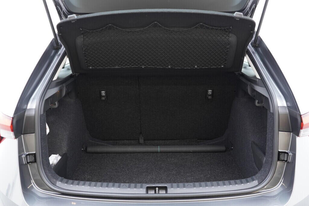 OV190V08451_36.webp_SCALA Ambition 1.0 TSI 81 kW manuál, DPH