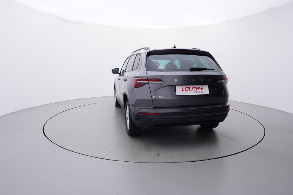 OV190V08453_13.webp_KAROQ Ambition 1.5 TSI 110 kW manuál, DPH