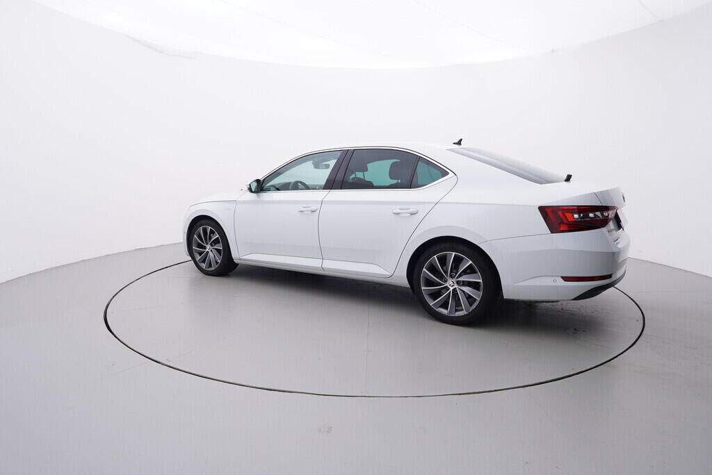 OV190V08458_12.webp_SUPERB L&K 2.0 TDI 140 kW automat