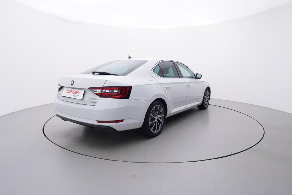 OV190V08458_14.webp_SUPERB L&K 2.0 TDI 140 kW automat