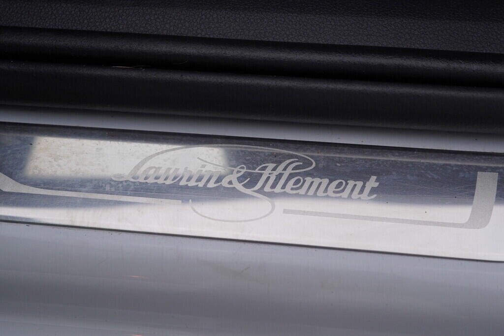 OV190V08458_24.webp_SUPERB L&K 2.0 TDI 140 kW automat