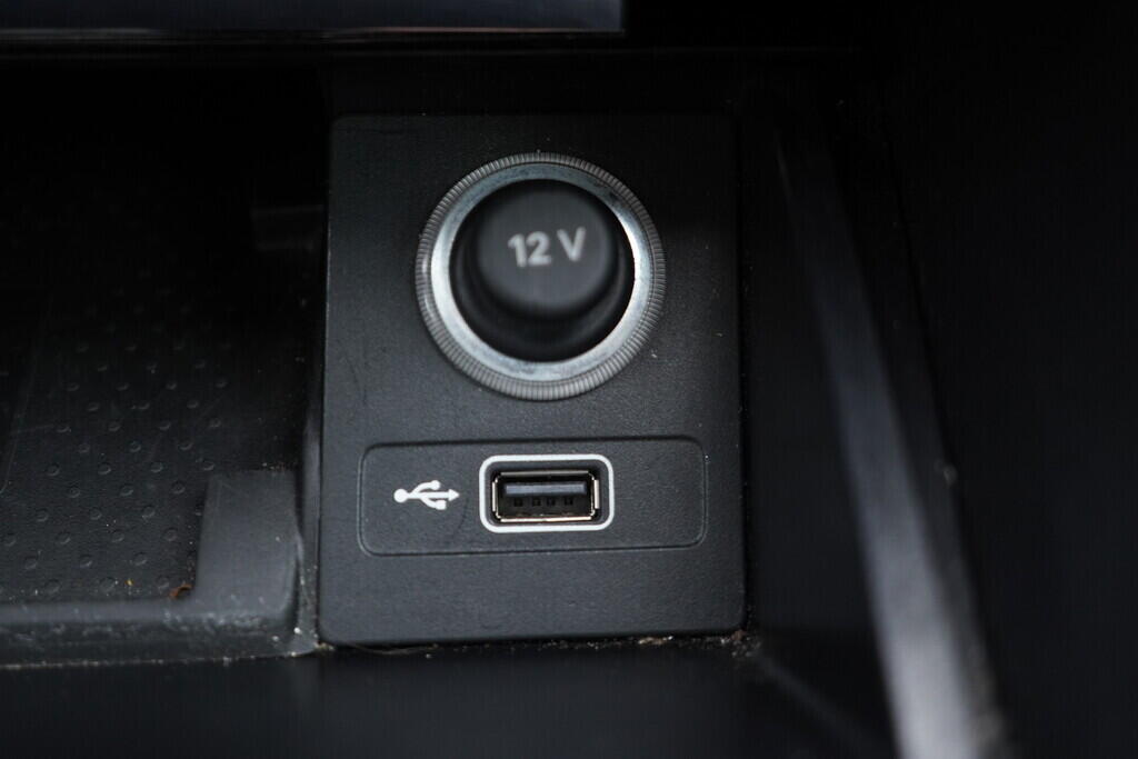 OV190V08458_42.webp_SUPERB L&K 2.0 TDI 140 kW automat