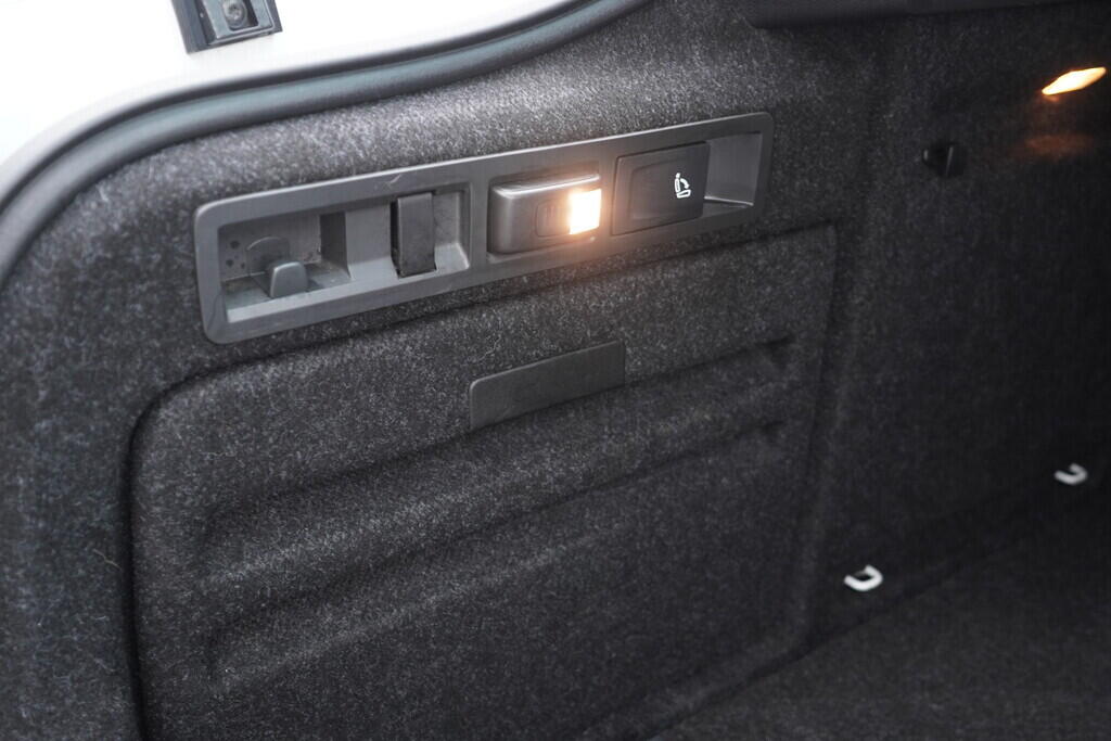 OV190V08458_48.webp_SUPERB L&K 2.0 TDI 140 kW automat