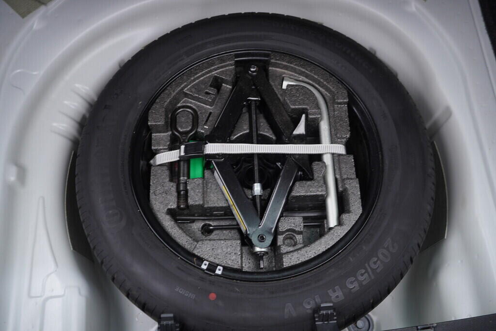 OV190V08458_50.webp_SUPERB L&K 2.0 TDI 140 kW automat