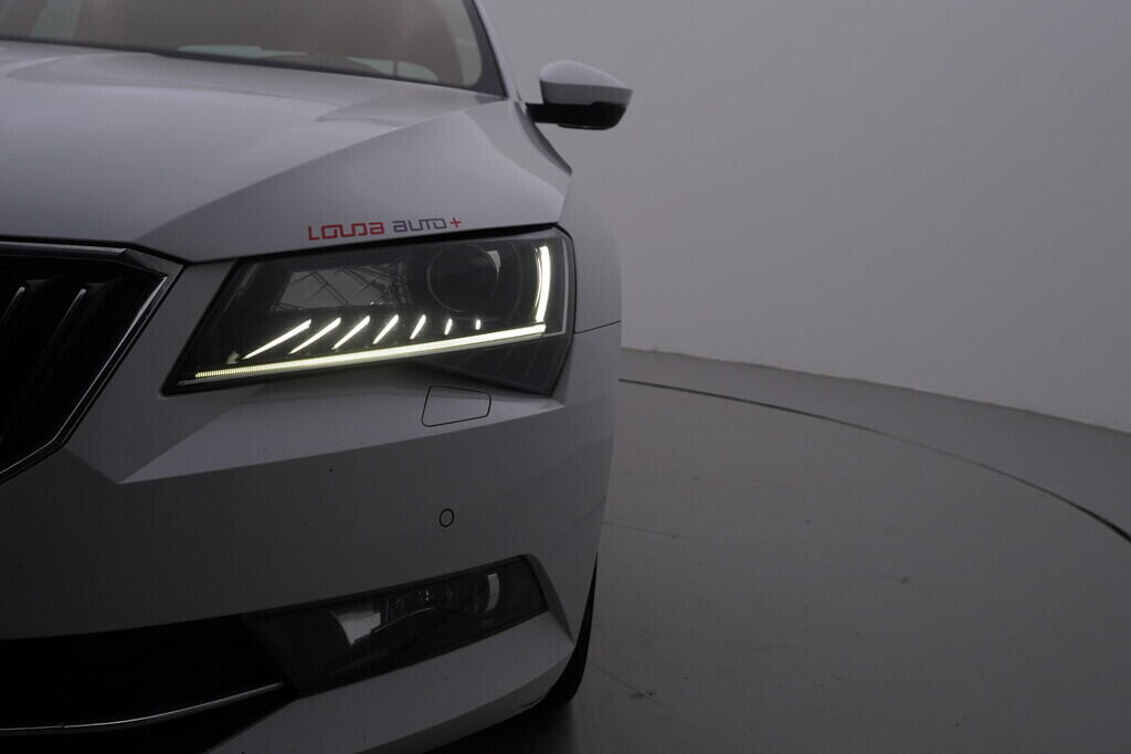 OV190V08458_54.webp_SUPERB L&K 2.0 TDI 140 kW automat