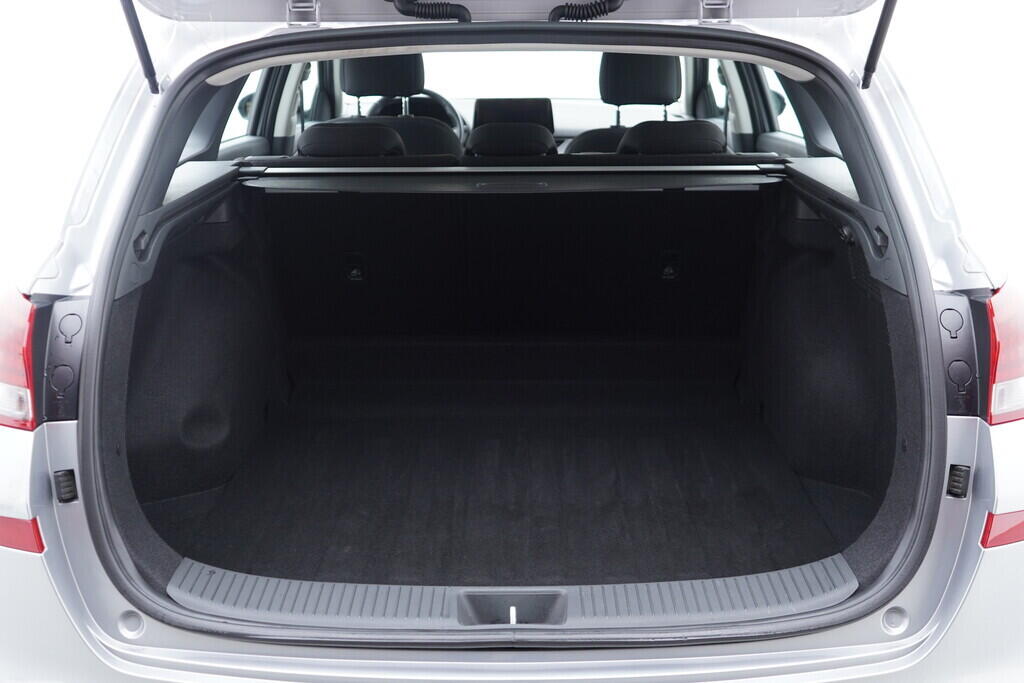 OV190V08464_35.webp_I30 Start 1.0 T-GDi 74 kW manuál, DPH