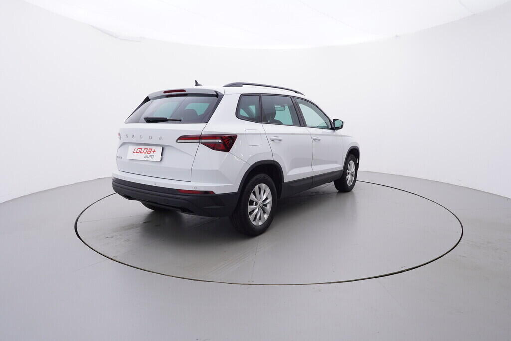 OV190V08469_14.webp_KAROQ Ambition 1.0 TSI 81 kW manuál, DPH