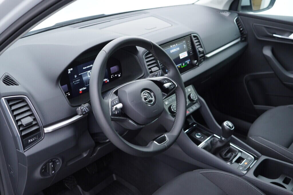 OV190V08469_21.webp_KAROQ Ambition 1.0 TSI 81 kW manuál, DPH