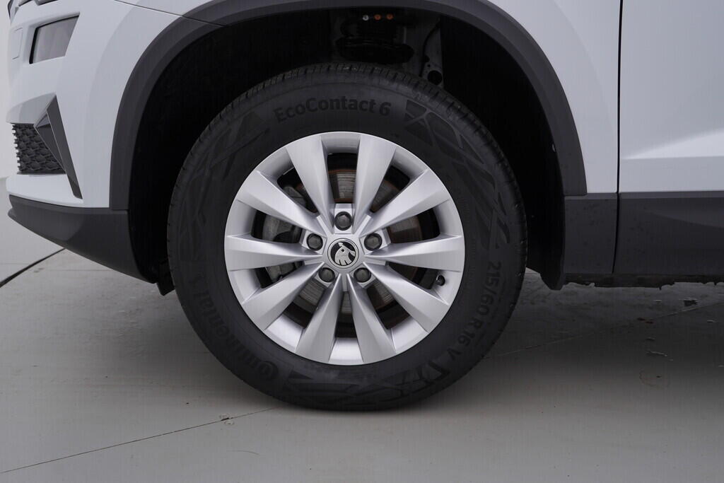 OV190V08469_45.webp_KAROQ Ambition 1.0 TSI 81 kW manuál, DPH