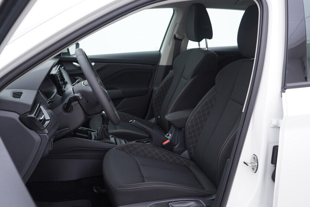 OV190V08470_22.webp_SCALA Ambition 1.0 TSI 81 kW manuál, DPH