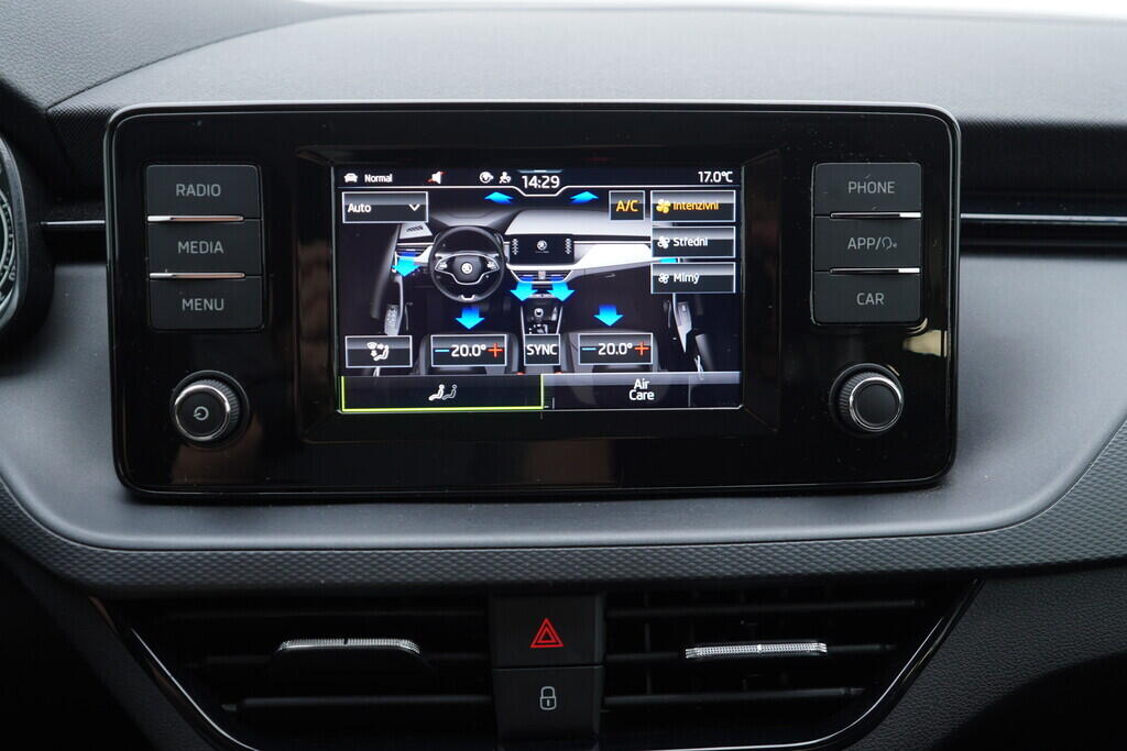 OV190V08470_33.webp_SCALA Ambition 1.0 TSI 81 kW manuál, DPH