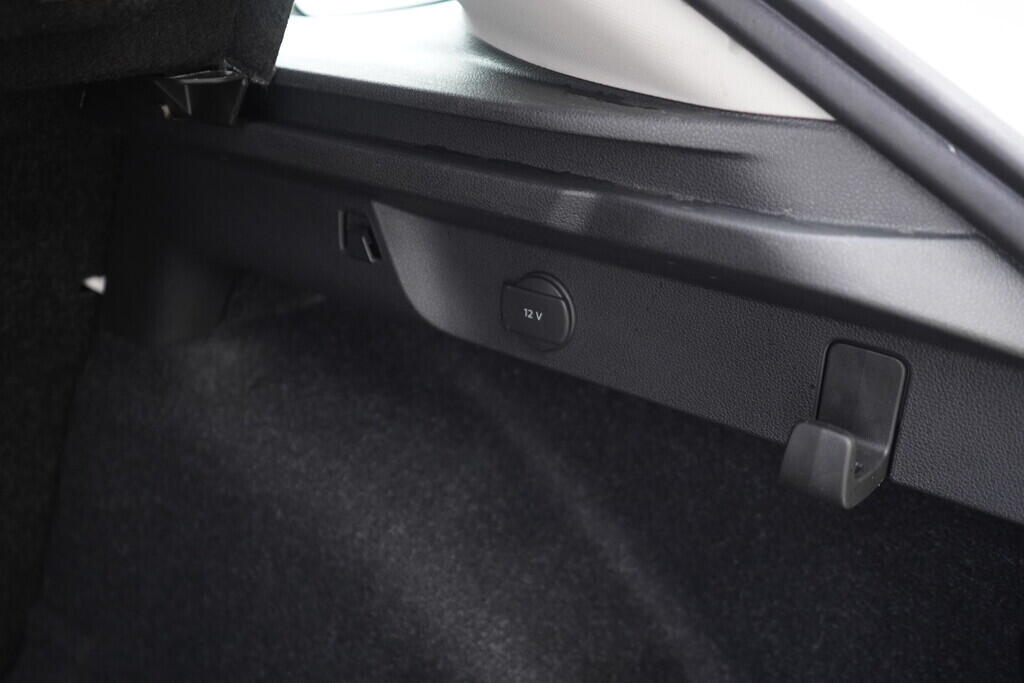 OV190V08470_41.webp_SCALA Ambition 1.0 TSI 81 kW manuál, DPH