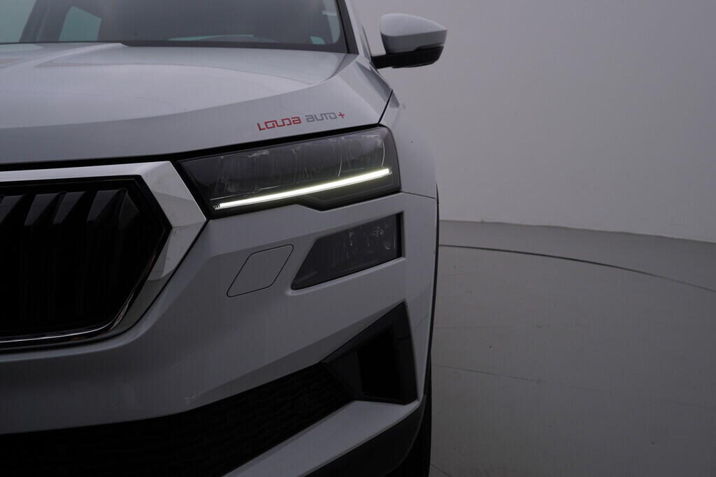 OV190V08478_43.webp_KAROQ Ambition 1.5 TSI 110 kW manuál, DPH