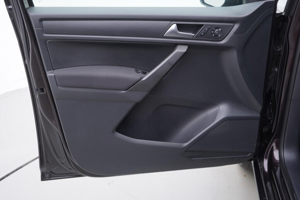 OV190V08480_19.webp_CADDY Trendline 1.4 TSI 96 kW automat, DPH