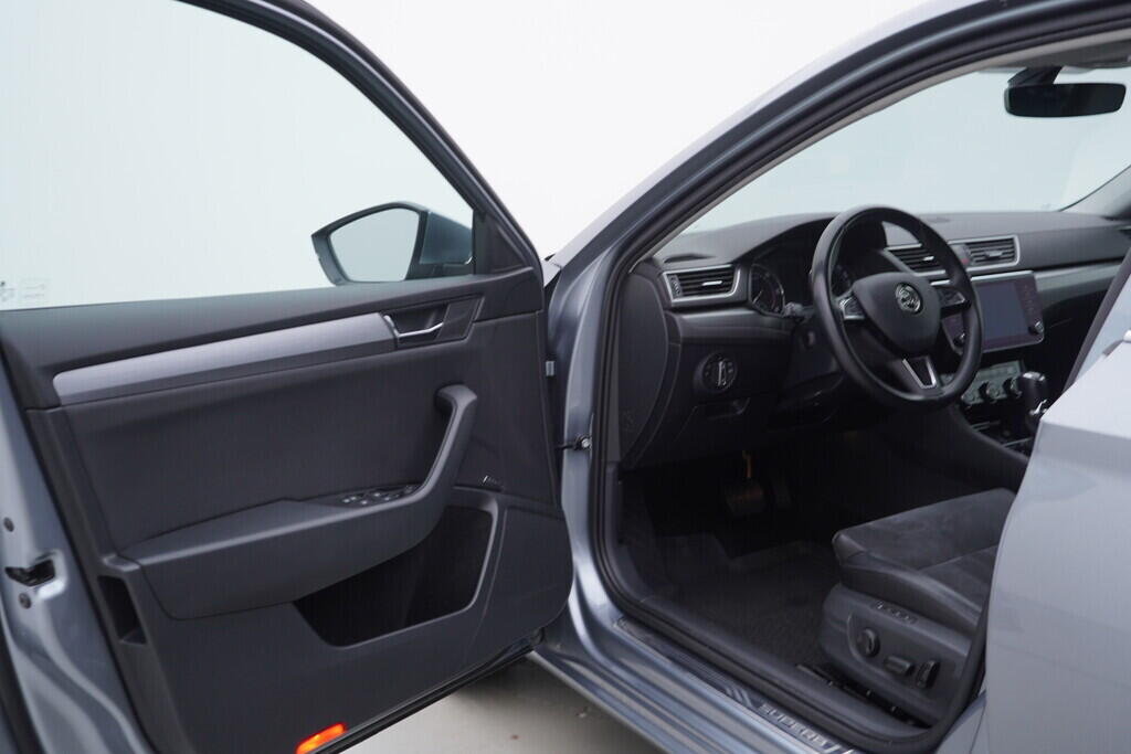 OV190V08494_18.webp_SUPERB Style 2.0 TDI 110 kW automat