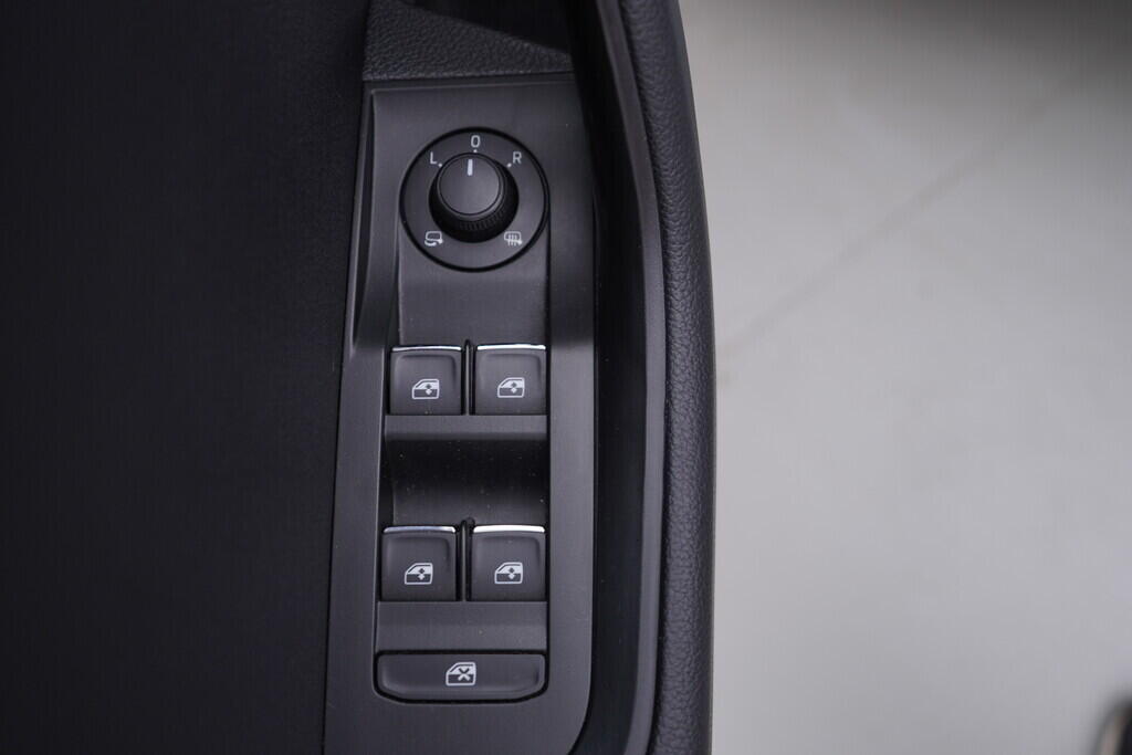 OV190V08494_20.webp_SUPERB Style 2.0 TDI 110 kW automat