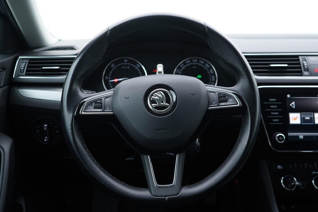 OV190V08494_27.webp_SUPERB Style 2.0 TDI 110 kW automat