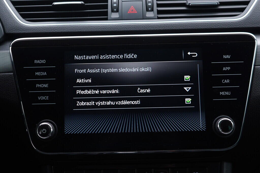OV190V08494_29.webp_SUPERB Style 2.0 TDI 110 kW automat