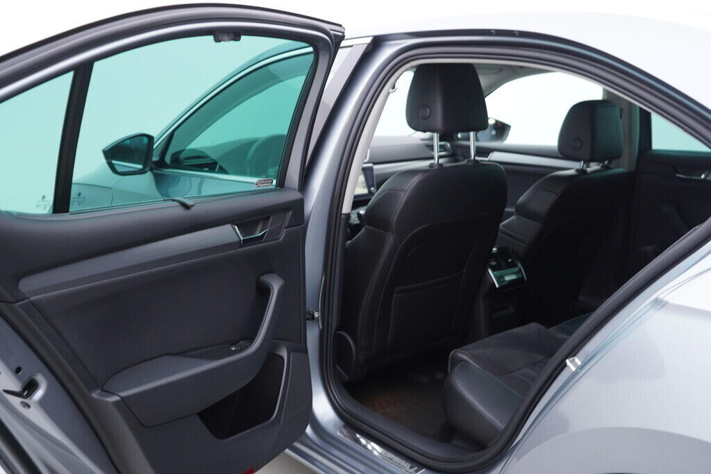 OV190V08494_36.webp_SUPERB Style 2.0 TDI 110 kW automat