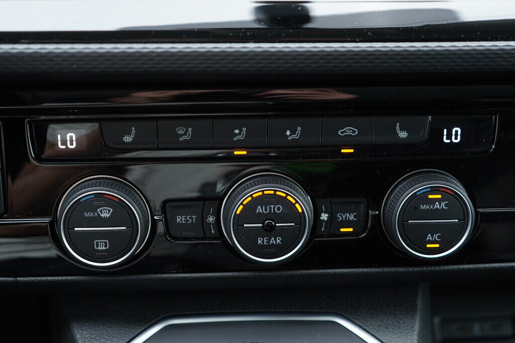 OV190V08502_31.webp_MULTIVAN Highline 2.0 TDI 146 kW automat, DPH