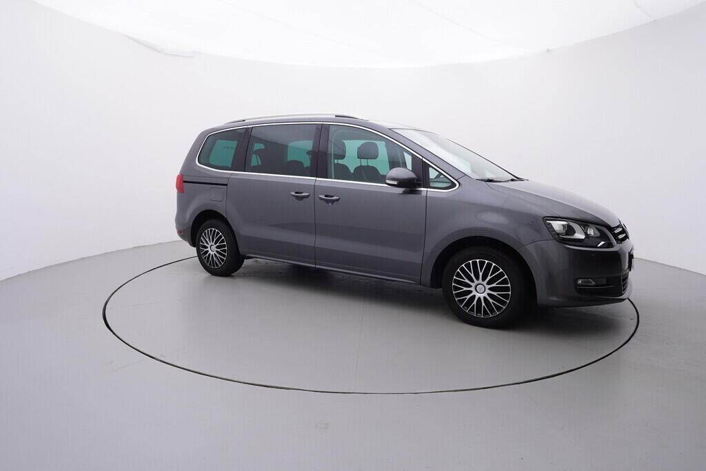OV190V08504_16.webp_SHARAN Highline  2.0 TDI 130 kW manuál