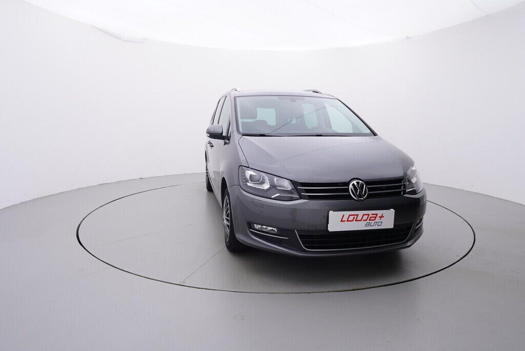 OV190V08504_17.webp_SHARAN Highline  2.0 TDI 130 kW manuál