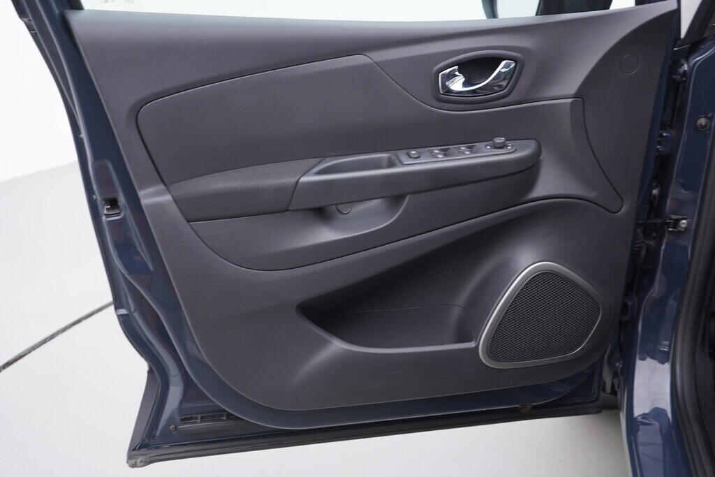 OV190V08506_19.webp_CAPTUR  1.2  87 kW automat