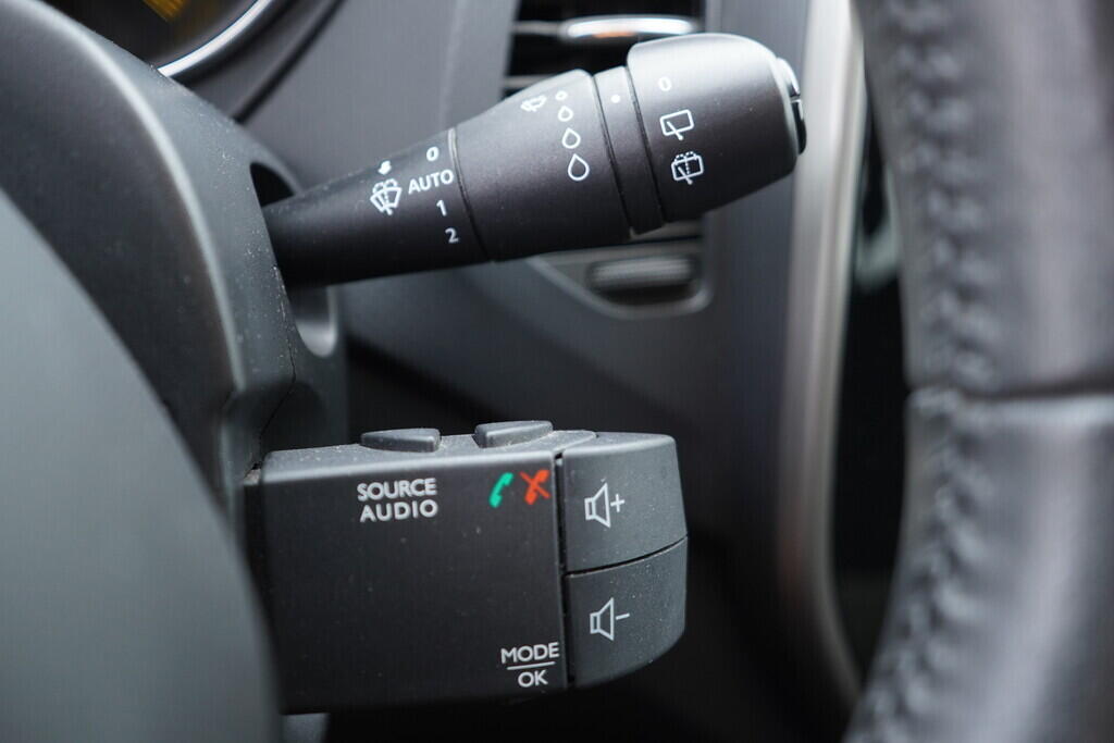 OV190V08506_24.webp_CAPTUR  1.2  87 kW automat