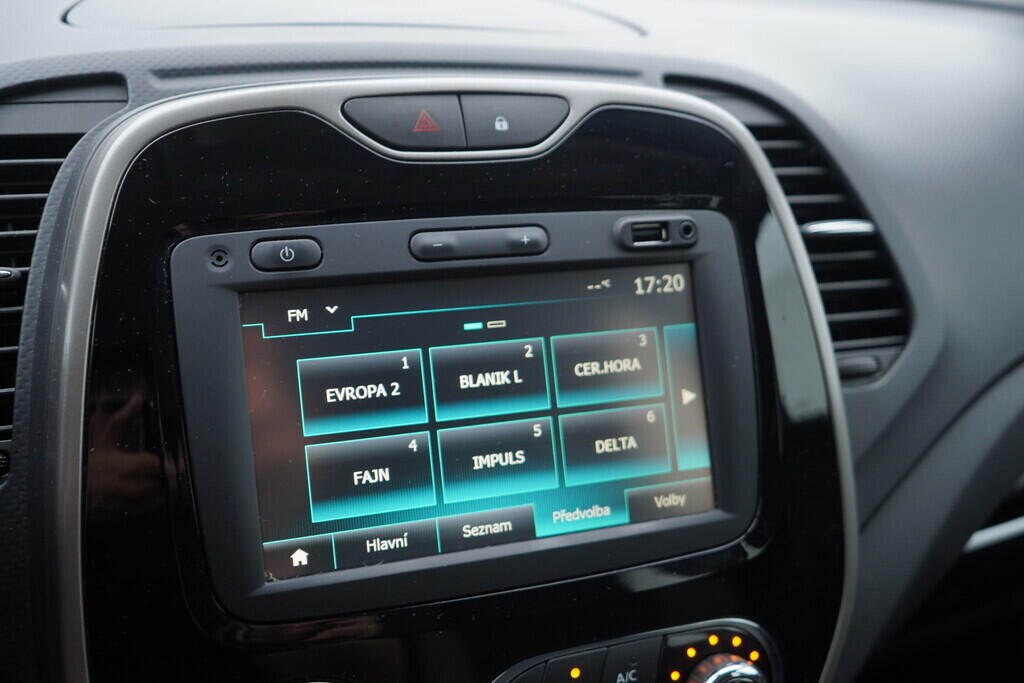 OV190V08506_28.webp_CAPTUR  1.2  87 kW automat