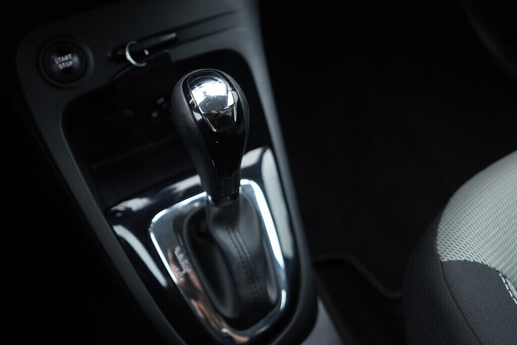 OV190V08506_32.webp_CAPTUR  1.2  87 kW automat