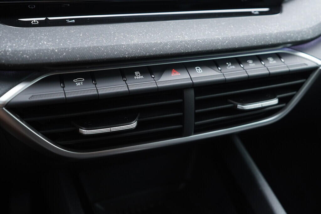 OV190V08507_32.webp_OCTAVIA Top Selection 2.0 TDI 110 kW automat, DPH