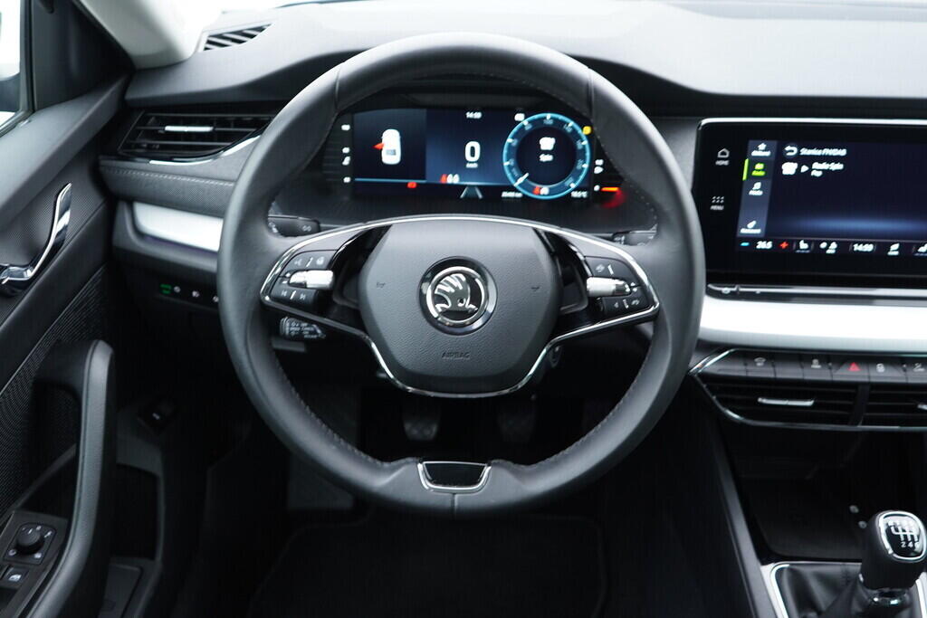 OV190V08508_27.webp_OCTAVIA Style 1.5 TSI 110 kW manuál, DPH